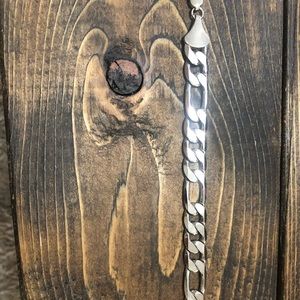 Silver Bracelet in excellent condition